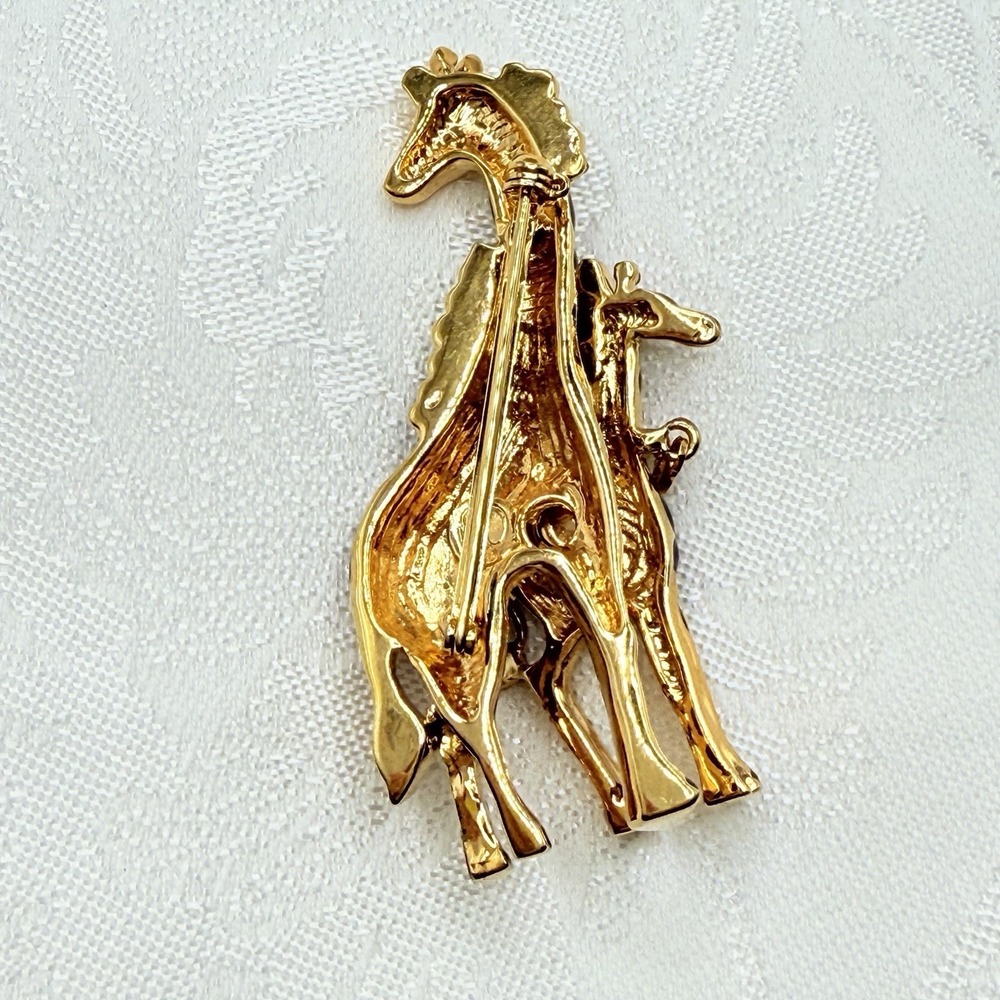 St. John Gold Tone Metal Enamel & Jeweled Mother & Baby Giraffe Pin / Brooch - Picture 6 of 10